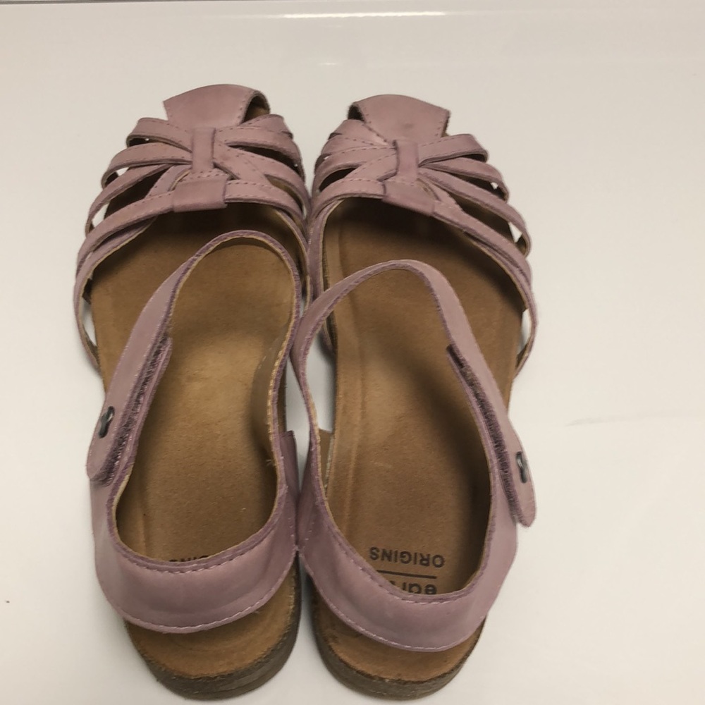 Lavender sandals - Picture 2 of 5